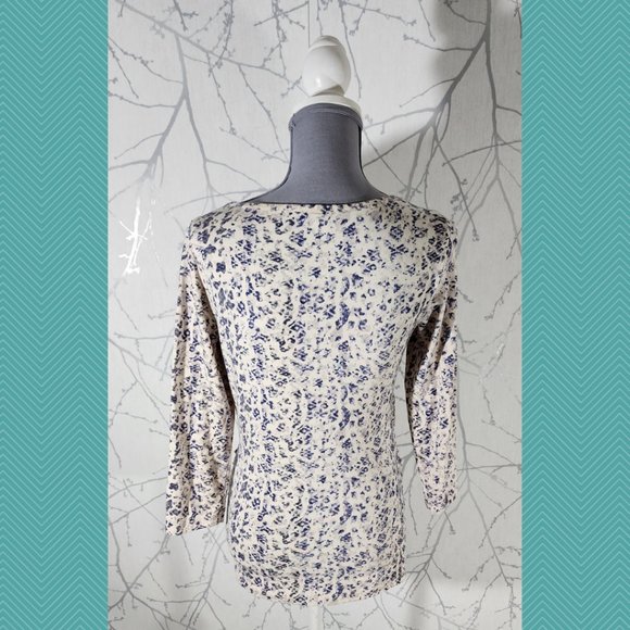 Cabi Ivory Floral Printed Drape 3/4 Sleeve Blouse - Picture 3 of 4